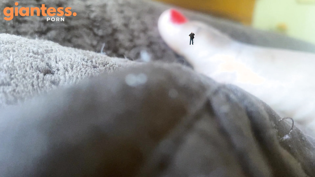 MXDominionakaCrushGoddess Clips - Tiny Teenie Playfully Exploring the Giantess’s Soles