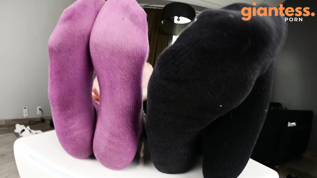 Amateur soles giantess and footjobs - Post Work Shoe Smelling And Sock Worship