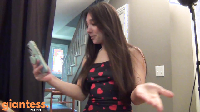 Southern Giantess - Goddess Candice Lets Him Explore Her Body, Rubs Him On Her Pussy