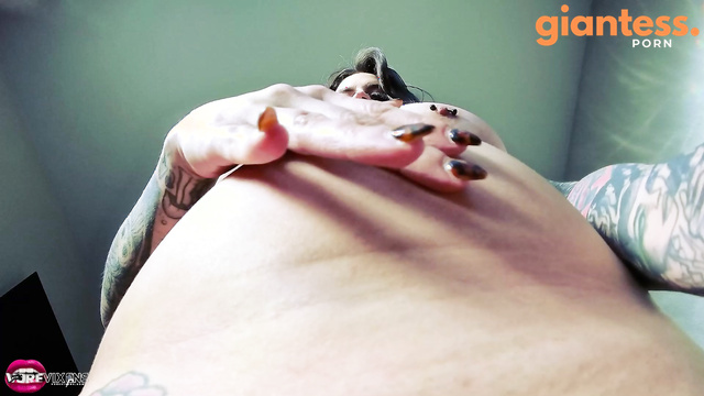 Vore Vixens - Offered as a Sacrifice to Your Giantess Goddess, Raquel Roper