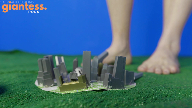 Media Impact Customs - Giantess Zoey Brings Ruin to Cities with Her Destructive Force