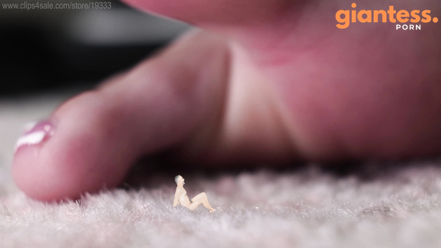 GSFCreator - Giantess Can't Resist: Failure to Refuse Licking Her Feet