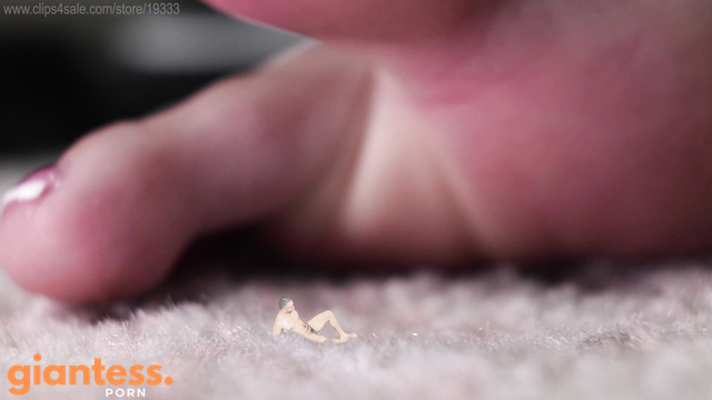 Giantess Shrinking Feet - Tiny Failure Forced to Worship the Soles He Deserved
