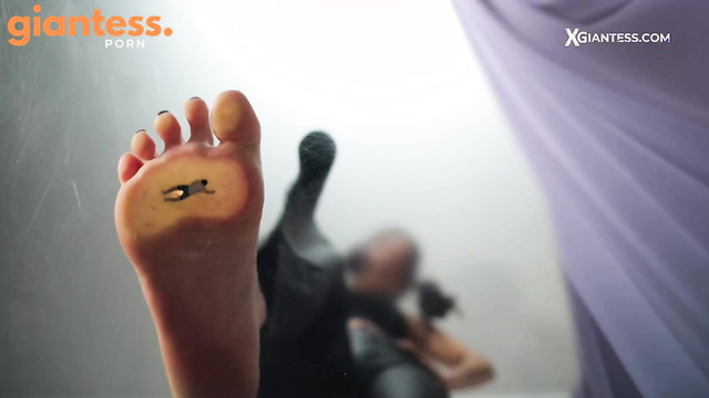 XGiantess - Giantess Ella Stepsister Makes You Cum Under Her Feet
