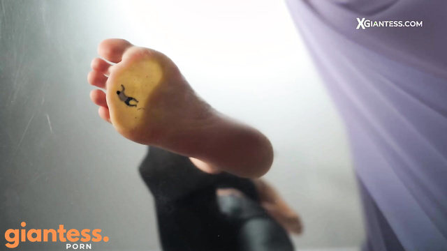 XGiantess - Giantess Ella Stepsister Makes You Cum Under Her Feet
