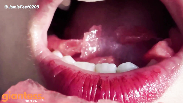 Jamie Feet - Tiny Delights: Giantess Enjoys Tinies On a Tasty Watermelon