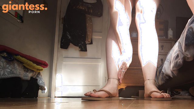 WorldUnseenFilms - Playing Hide And Seek With a Shrinking Brat
