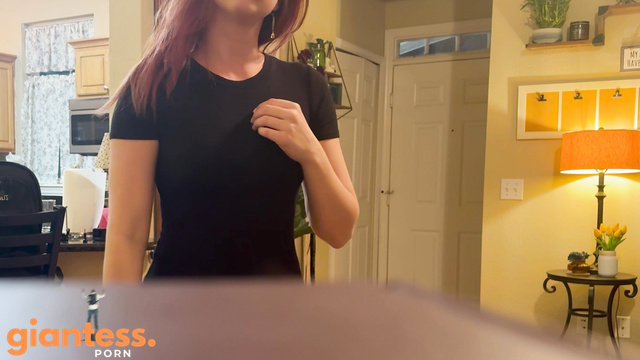 WorldUnseenFilms - Too Small to Escape: Dying Days Beneath The Giantess