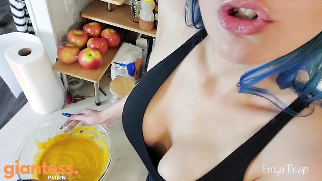 Freya Reign Vore