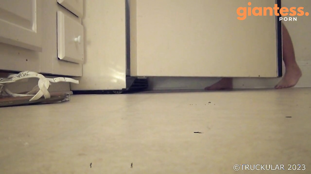 Truckular - Tiny Troops Corner Giantess Jessica in The Kitchen Part 4