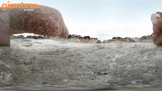 Giantess Loryelle - Waves Brought Me To Her: The Lonely Giantess Island