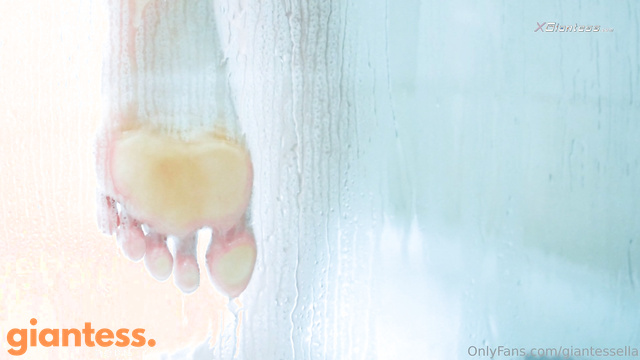 XGiantess - You Sneaked Into Your Stepsisters Shower, But She Crush You