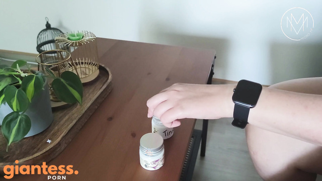 Micro Me GTS - Giantess Foot Details: Peeling and Oily Soles Draw Tiny Ants