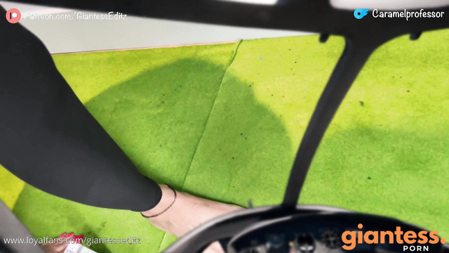 Giantess EditZ - Another Day, Another Walk: Giantess Puja in The City Part 3