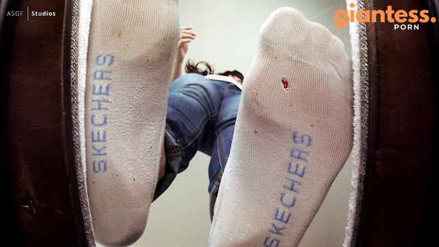 ASGF Studios - Giantess Karly’s Sock Crush: No Mercy For The Tiny Man