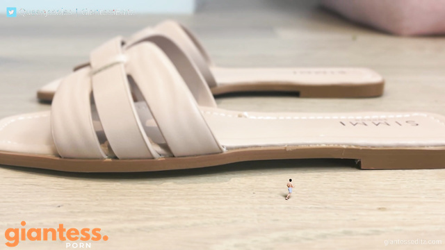Giantess Jae Crush