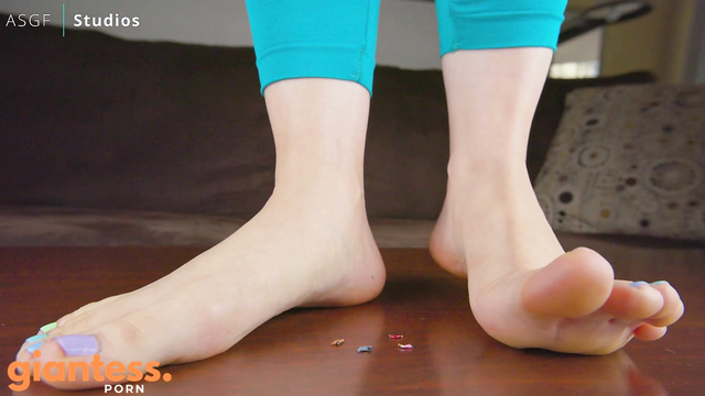 ASGF Studios - Barefoot Karly The Giant Bully Of Micro Peoples