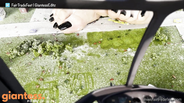 MissFairTradeFeet - Giantess Fairtrade And Helicopter Chase: Short Version