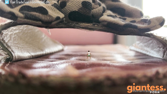 MissFairTradeFeet - Giantess Fairtrade Deals With Tiny Trespassers Part 1