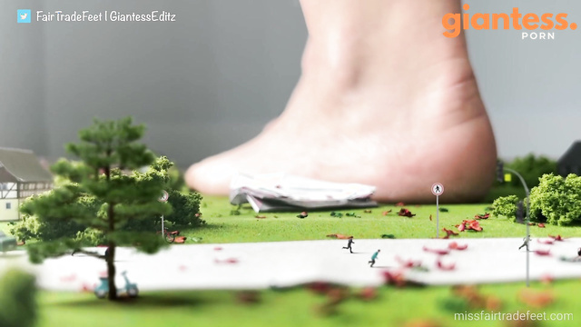 MissFairTradeFeet - Giantess Fairtrade The City Of Fairtrade Part 2
