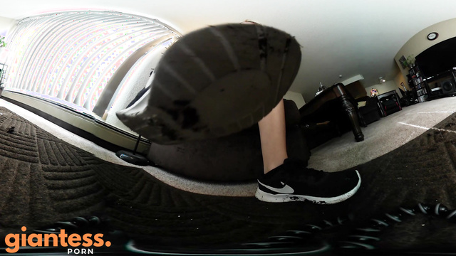 Tiny Guys Foot Fetish and Fantasies - Zaurus Dirty Smelly Shoes And Foot Cleaner
