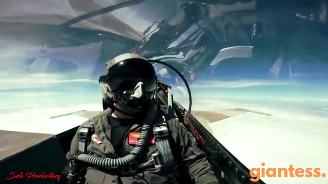 Sveta Productions - Sky High Showdown: Giantess Battles Fighter Jets