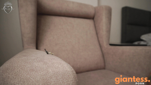 SexSweetBlonde - Giantess Can't Resist To Not Swallow Her Little Slave