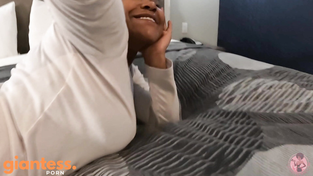 BigandSmallGirls - Hotel Room Stretch: Princess J Breaks The Limits