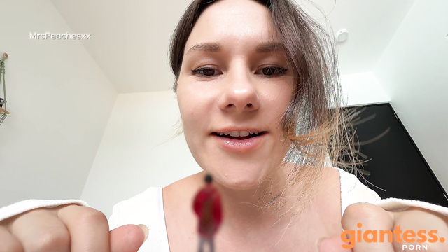 Fragrant shop - Trapped Beneath Her Curve: First Giantess Encounter