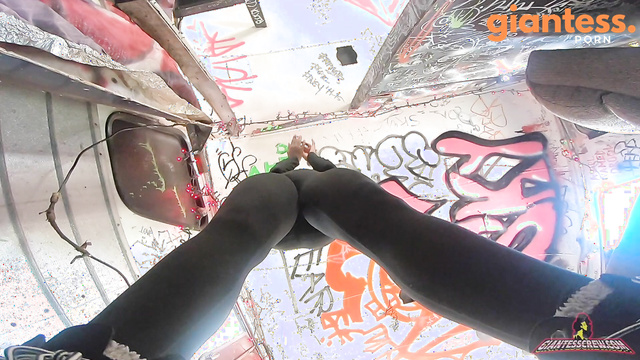 BigandSmallGirls - Giantess Crew: The Tale of Princess J & Tiny Land