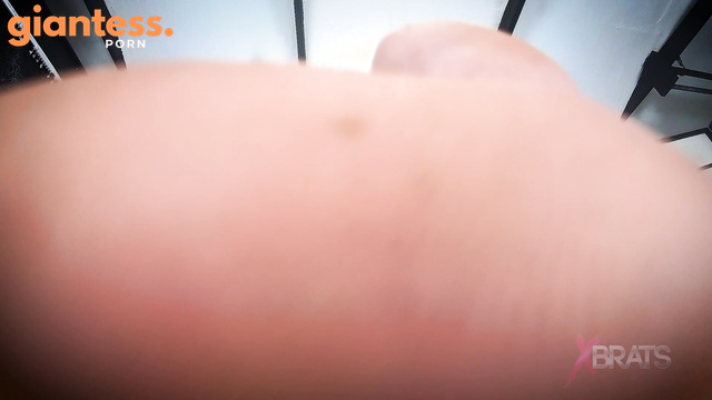 Bratty Foot Girls - South Princess Sunshine: Slave of The Evil Genie Goddess