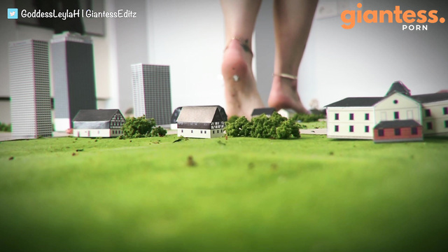 Leyla Hardy - Giantess Barefoot Assault: Ass Crushing The City Compilation