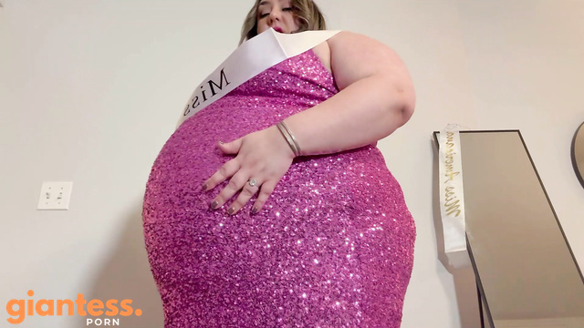 BBWLayla - Feasting on Victory: Queen’s Belly Grows With Her Little Prize