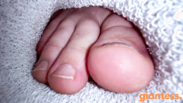 Canadian And Asian Giantess Fantasy - Tiny Man Still In Eclipses Smelly Socks