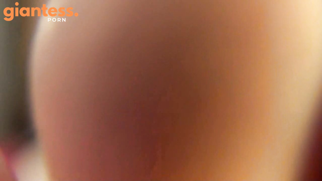Southern Giantess - Get Up Closer With Raven’s Gorgeous Big Soles