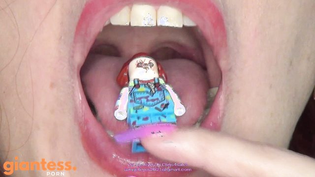 AANGELEYES - She Played With Chucky, Then Swallowed Him Whole