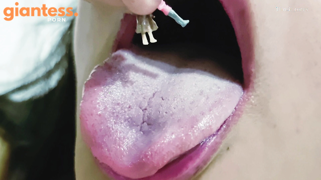 DanahCurvy - Giantess Attack A Town With Big Fingers And Hungry Appetite