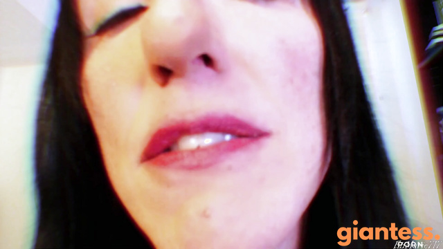EliMarie717 - Giantess Finds Tiny And Humiliates You In The Popcorn Bowl