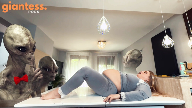 Princess Diana - Alien Experiment: Impregnating MILF For Mutation Fantasy
