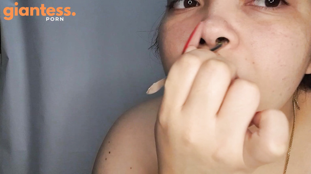 Fetish Jessie - Giantess And Her Hungry Mouth Play With Little People