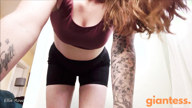 Ellie Rowyn Amateur