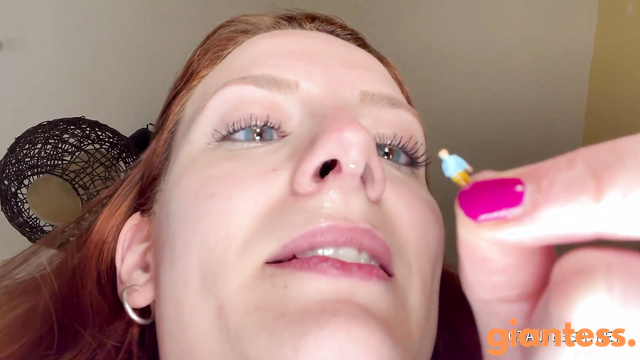 Evelyn Jade - Helpless Tiny Date Swallowed by a Giantess Nose And Mouth