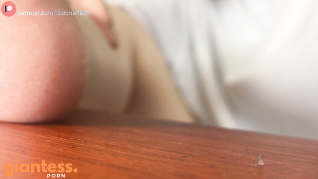 Salome Toes - Foot Crushing Delight: An Oasis For Wet Soles And Toes