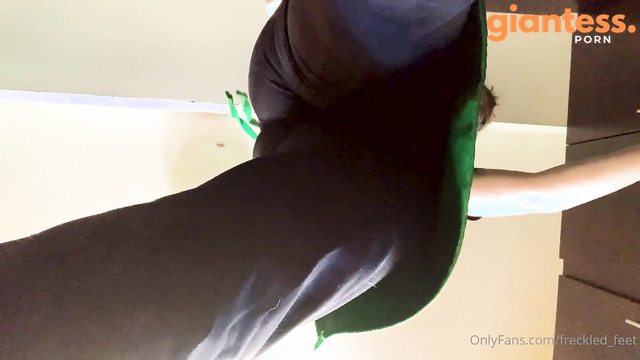 Larger Than Life - Dirty Feet at Work: Giantess Barmaid on Kitchen Duty