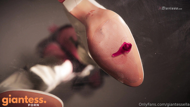 XGiantess - Tiny Struggles in School And Faces The Consequences