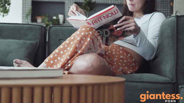 Rated Raw - After Dinner Surprise: The Girl Finds Her Little Spy Fan