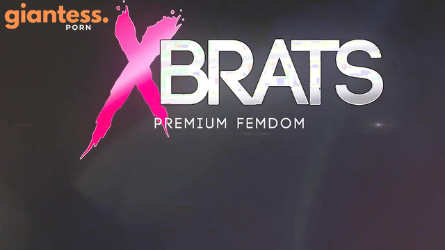 Bratty Foot Girls - Vicky Vixx And Sasha Zain Barefoot Perfection With Tiny Encounter