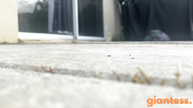 WorldUnseenFilms - Black Stiletto Heels: Walking in Slow Motion
