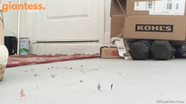 WorldUnseenFilms - Unaware Giantess in High Heels And The Hidden Tinies