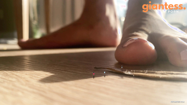 WorldUnseenFilms - Micro Maniacs Close Up View On Giantess Toes